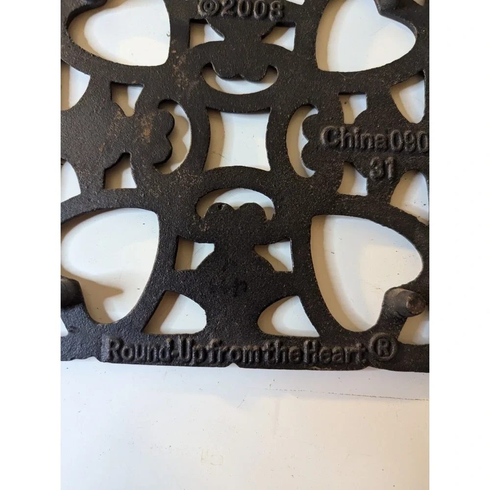 Pampered Chef 6x7 2008 Round up from the heart kitchen‎ trivet Cast metal ?